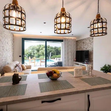 Prestige Villa *
