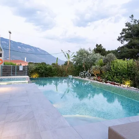 Villa Prestige Karavádosz